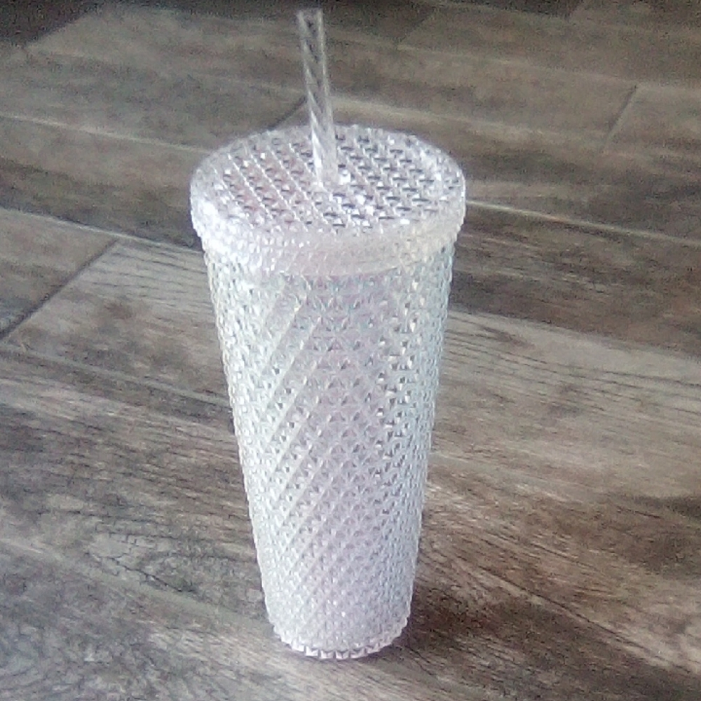 Iridescent Tumbler with Straw
